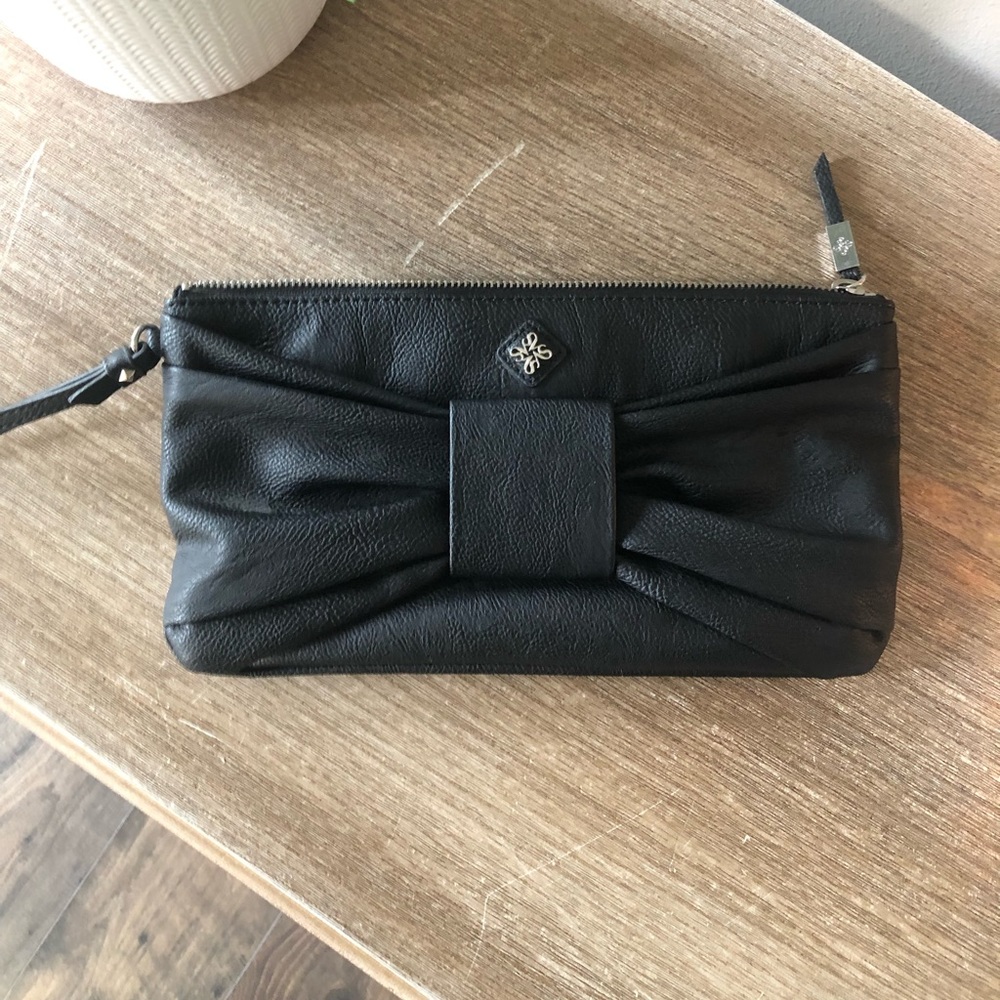 Simply Vera wristlet